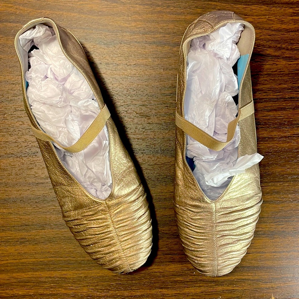 New w/o Tags Theirry Rabotin Metallic Gold Ballerina Flats - Picture 3 of 6